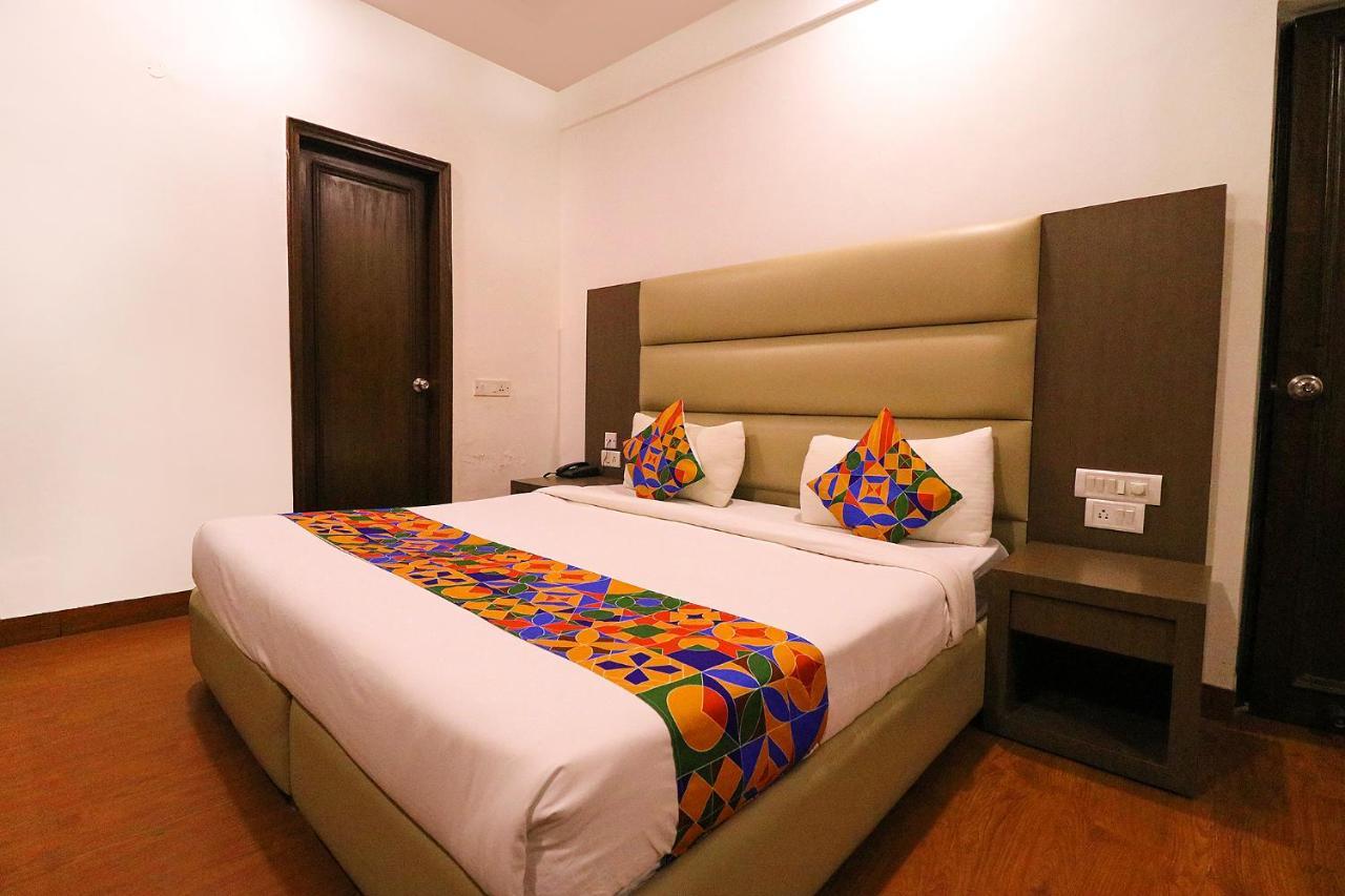 Hotel Bel Morris New Delhi Exterior photo