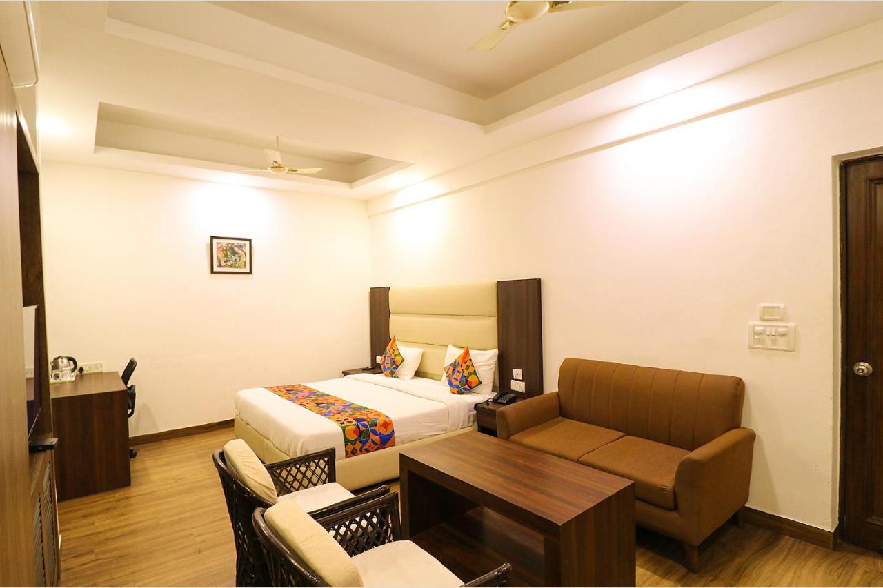 Hotel Bel Morris New Delhi Exterior photo